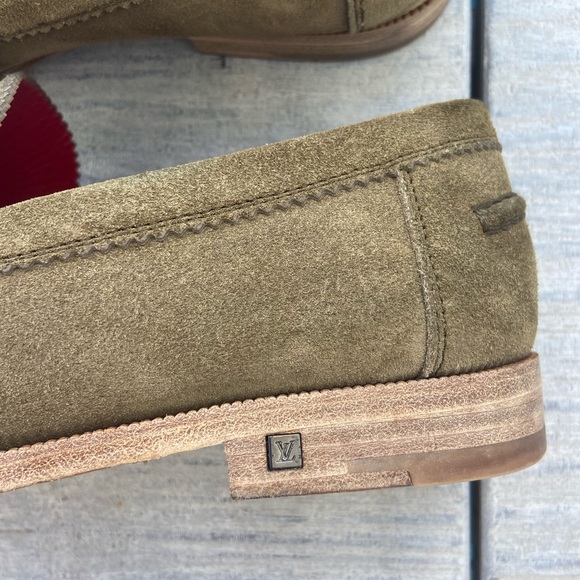Authentic Louis Vuitton suede Loafers size US 9 - Picture 3 of 11